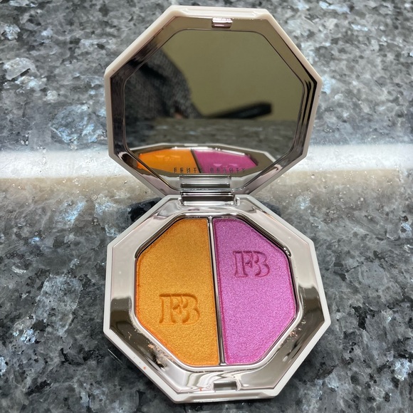 Fenty Beauty Other - Fenty Beauty Rihanna Killawatt Foil Freestyle Highlighter: Mimosa Sunrise/Sangri